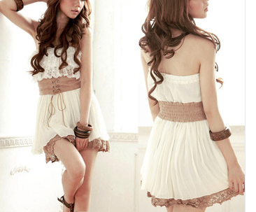 Vestido Branco C/ detalhes Marrons
