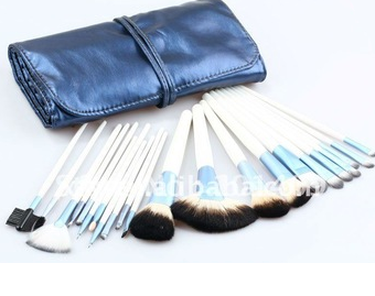 Kit 22 Pincéis Azul c/ Branco