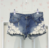 Short Jeans Com Rendas